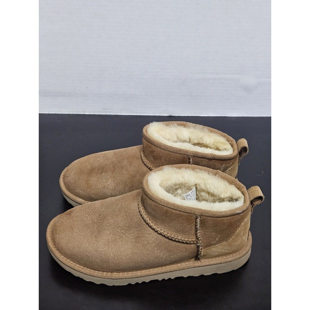 Sz 4 - UGG Classic Ultra Mini Women's Ankle Boots - Chestnut